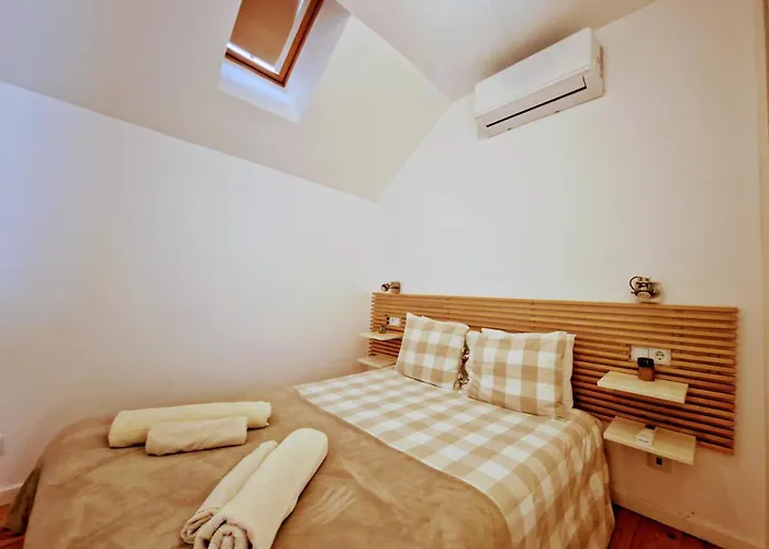 Mouraria & Flats By Village شقة